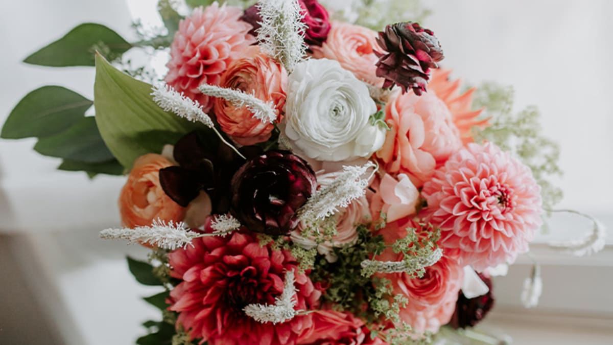 Local flowers discount